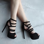 I love high heels! How about you? 😘